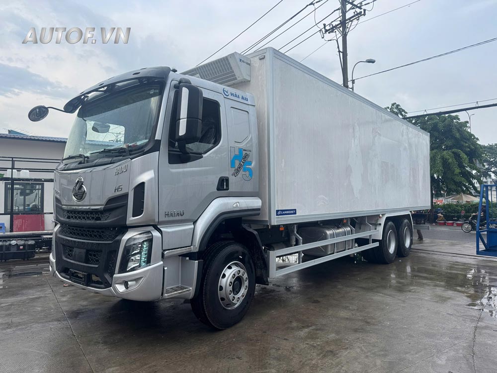 Xe đông lạnh chenglong 3 chân H5 270Hp